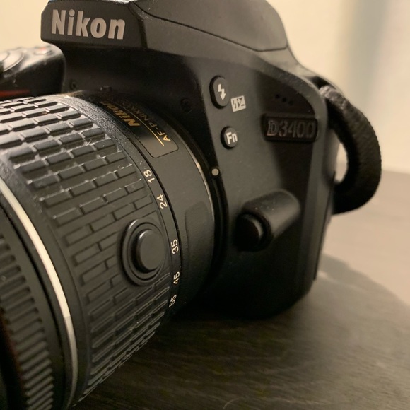 Nikon camera - Picture 4 of 6